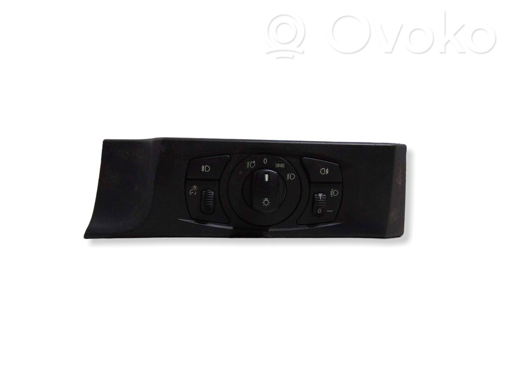 Light switch   6925262