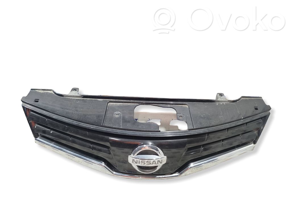 Nissan Note (E11) Front bumper upper radiator grill 