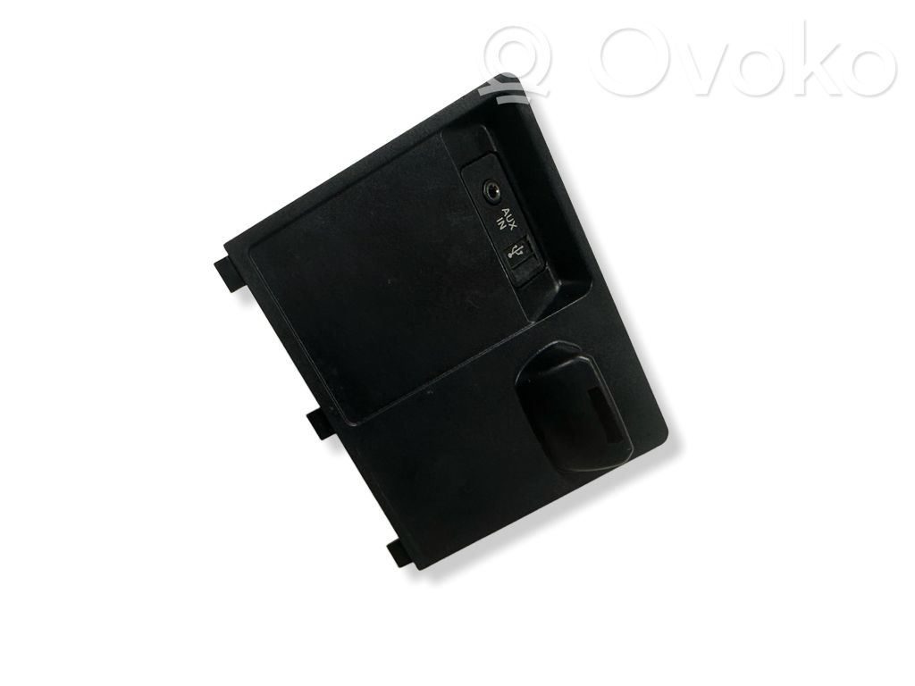 BMW X5 E70 AUX in-socket connector 
