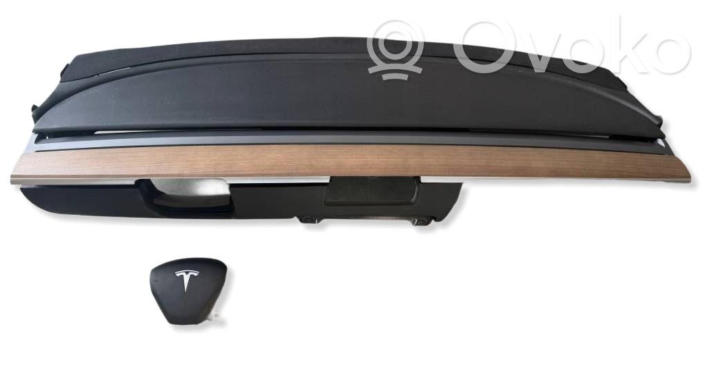Tesla Model 3 Panelė 