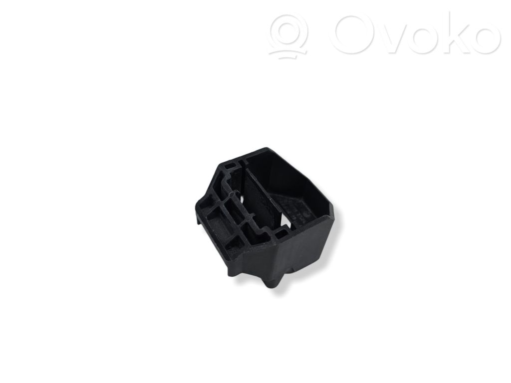 BMW 3 E90 E91 Fixation de radiateur 