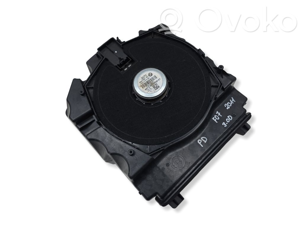 BMW 5 GT F07 Altavoz subwoofer 