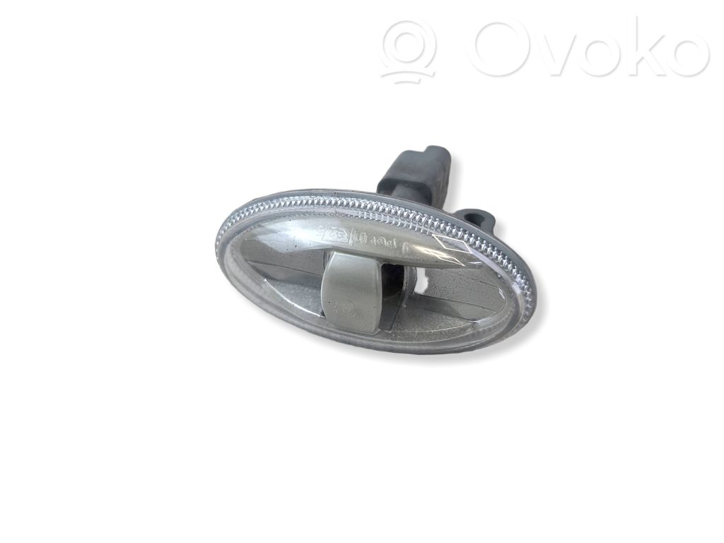 Peugeot Partner III Front fender indicator light 