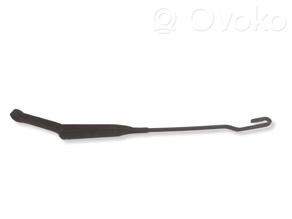 Audi A4 S4 B5 8D Ramię wycieraczki szyby przedniej / czołowej 