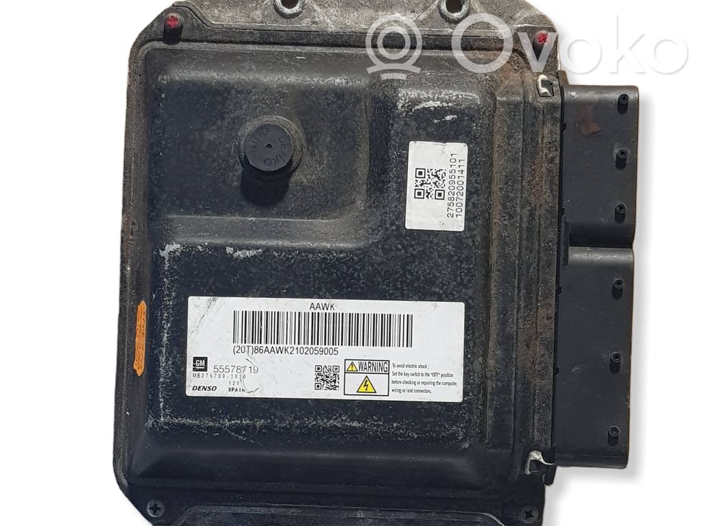 Opel Meriva B Engine control unit/module 