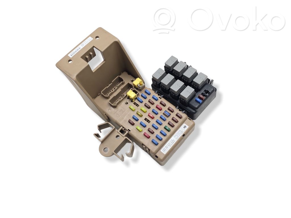 Módulo de fusible   82201AG040,701090