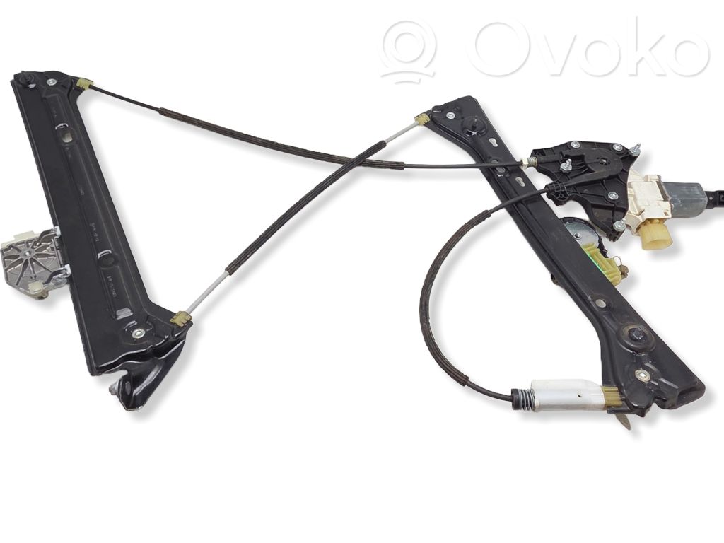 BMW 2 F22 F23 Front door window regulator motor 
