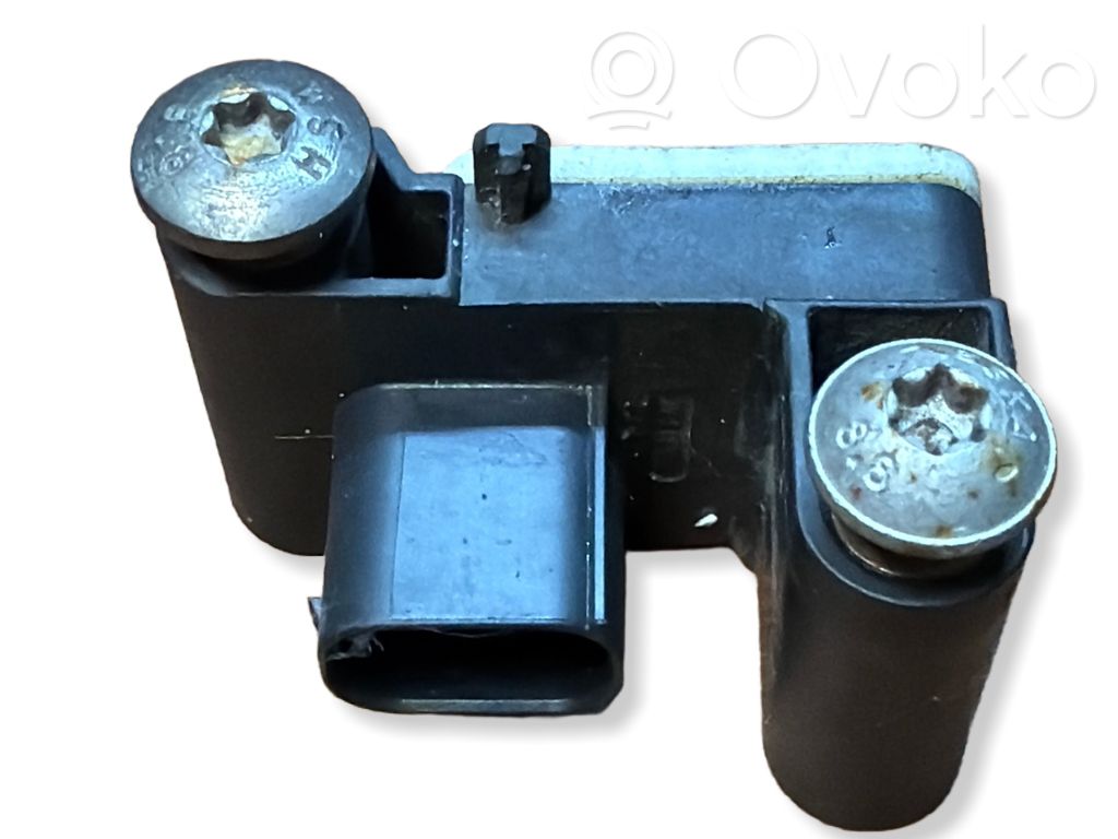 Sensor impacto/accidente para activar Airbag   6911003,504419,070910,0285003900