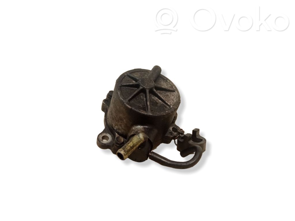 Mazda 323 F Bomba de vacío 