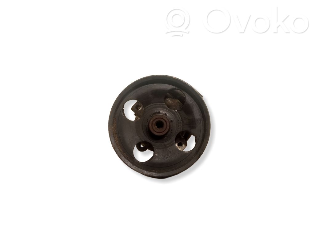 Mitsubishi Carisma Ohjaustehostimen pumppu 