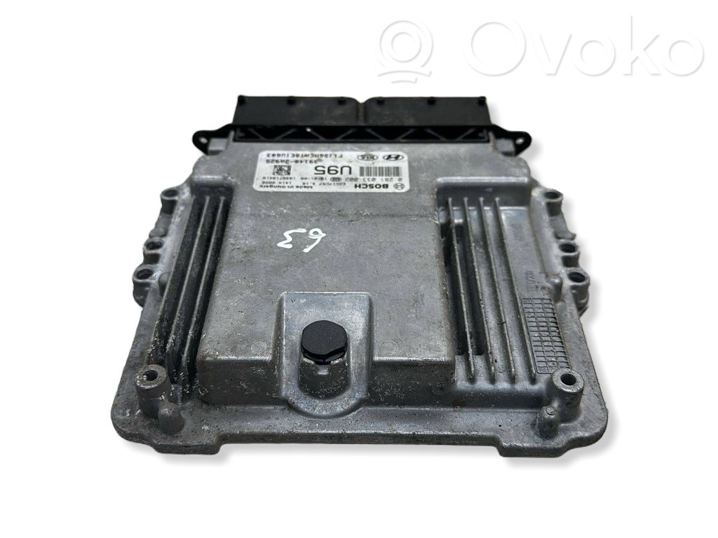 Unidad de control/módulo del motor   391402A925,0281033002
