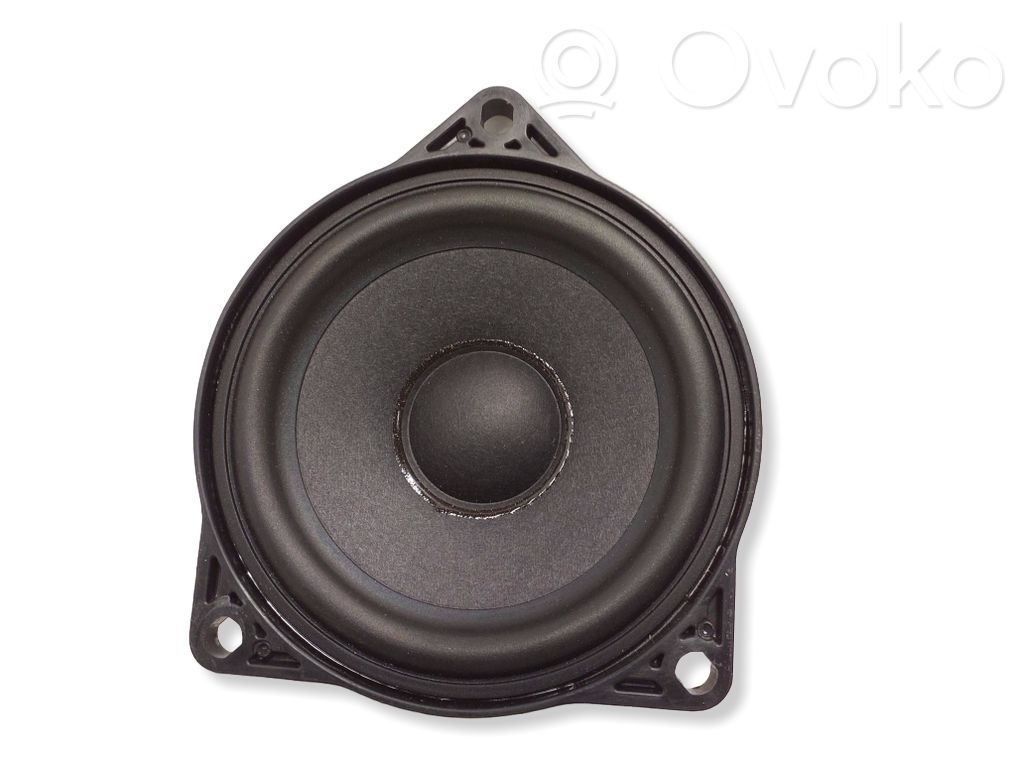 Tesla Model Y Panel speaker 