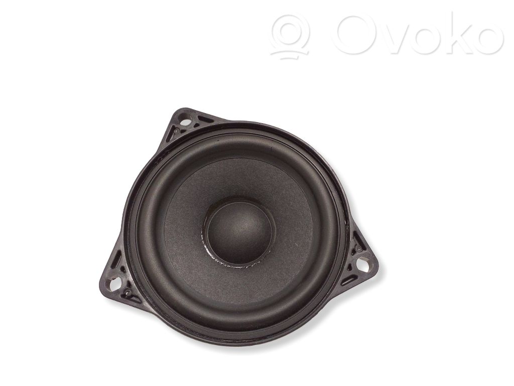 Tesla Model Y Panel speaker 