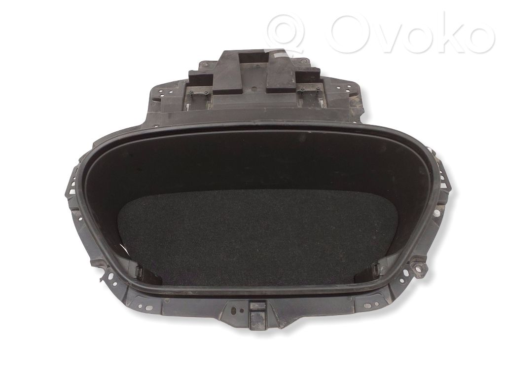 Volvo XC40 Front trunk storage compartment 