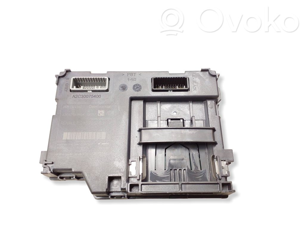 Renault Captur Other control units/modules 