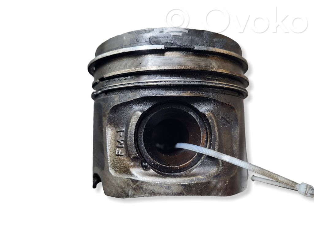 Piston   N47