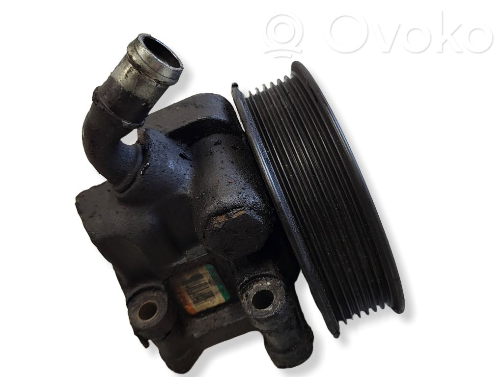 Ohjaustehostimen pumppu   YC1E3A733AC
