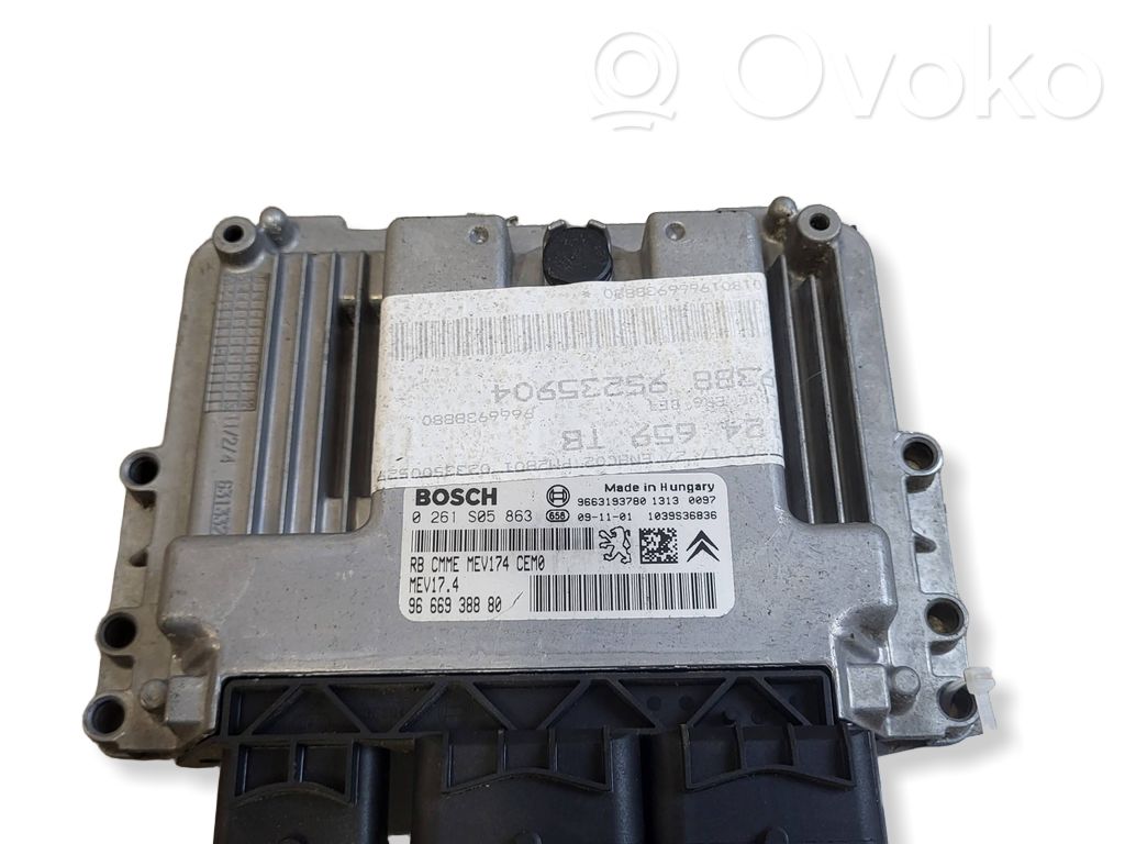 Peugeot 3008 I Engine control unit/module 