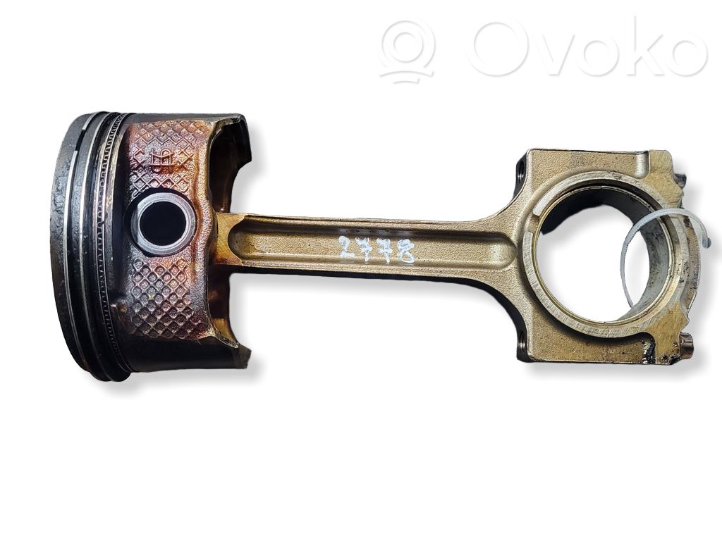 Piston avec bielle