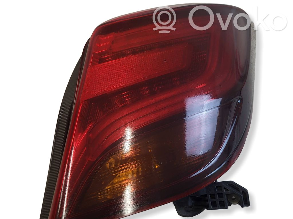 Toyota Yaris Lampă spate în caroserie 