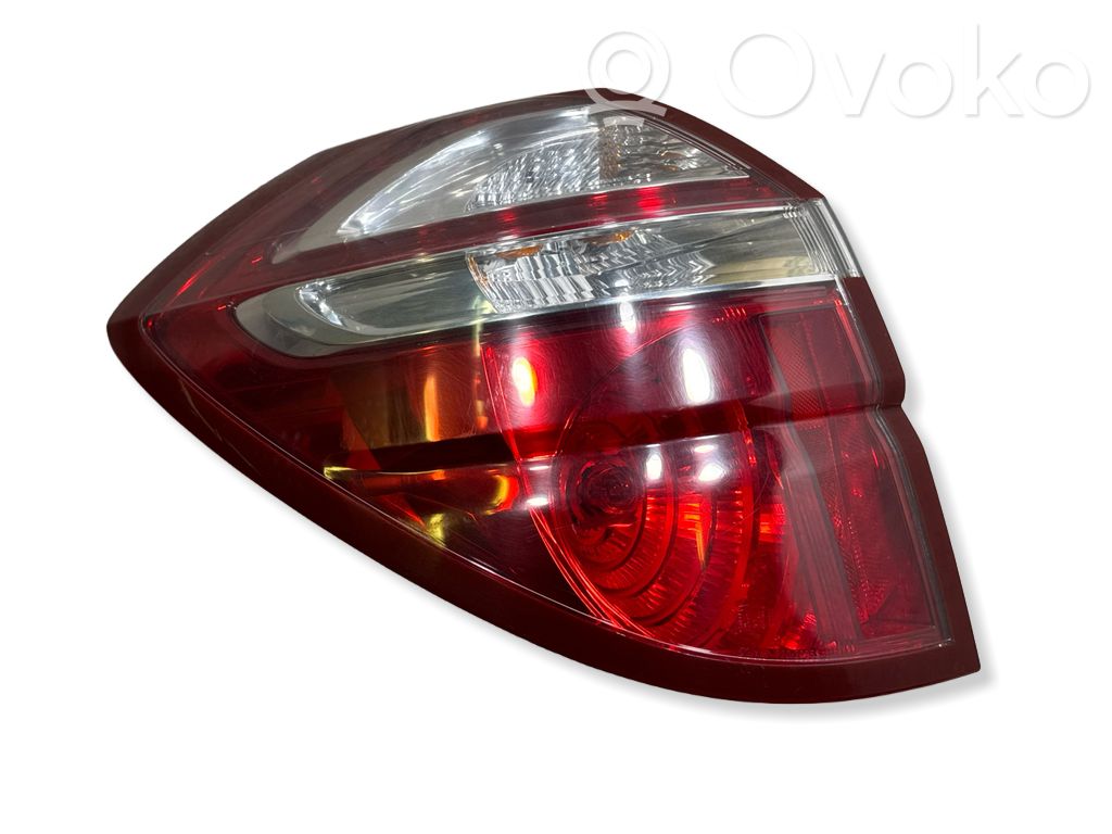 Subaru Outback Galinis žibintas kėbule 