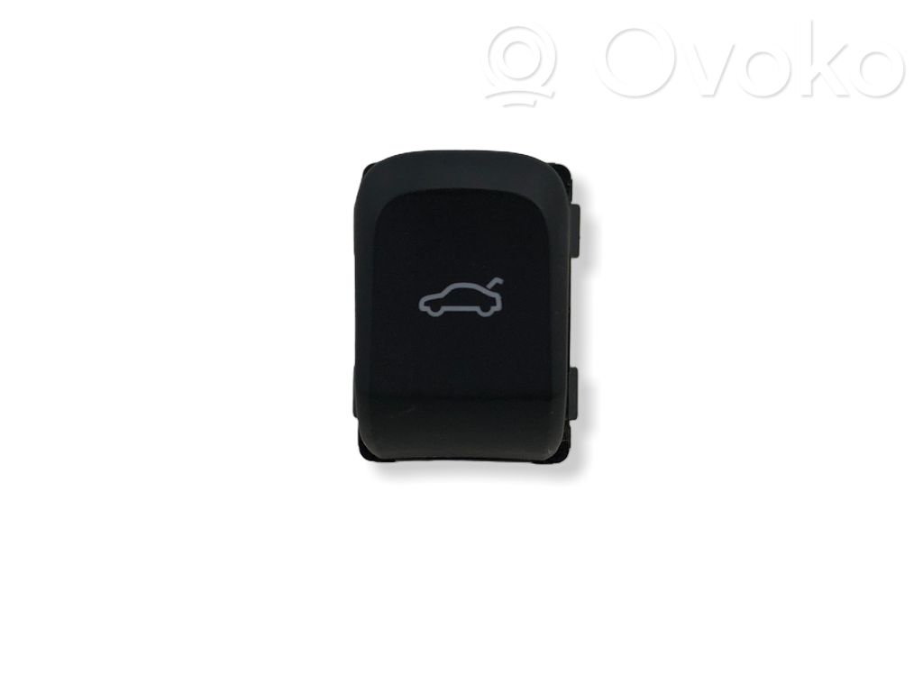 Audi Q2 - Tailgate opening switch 