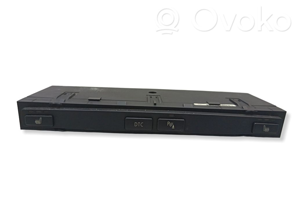 BMW 5 E60 E61 Seat heating switch 