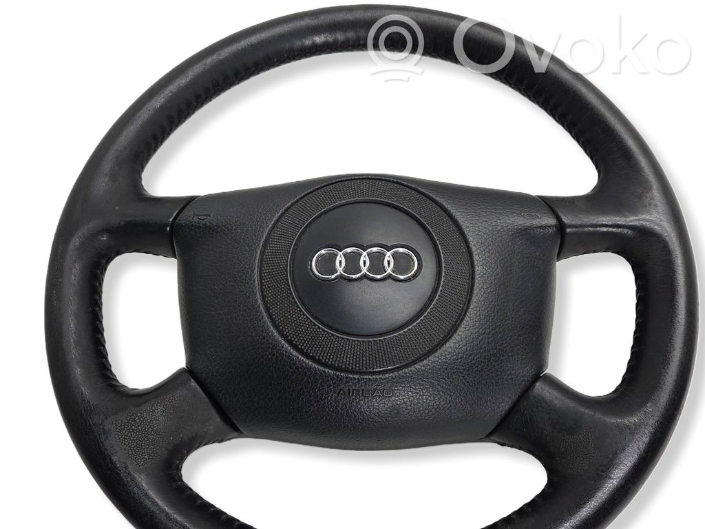 Audi A4 S4 B5 8D Ohjauspyörä 