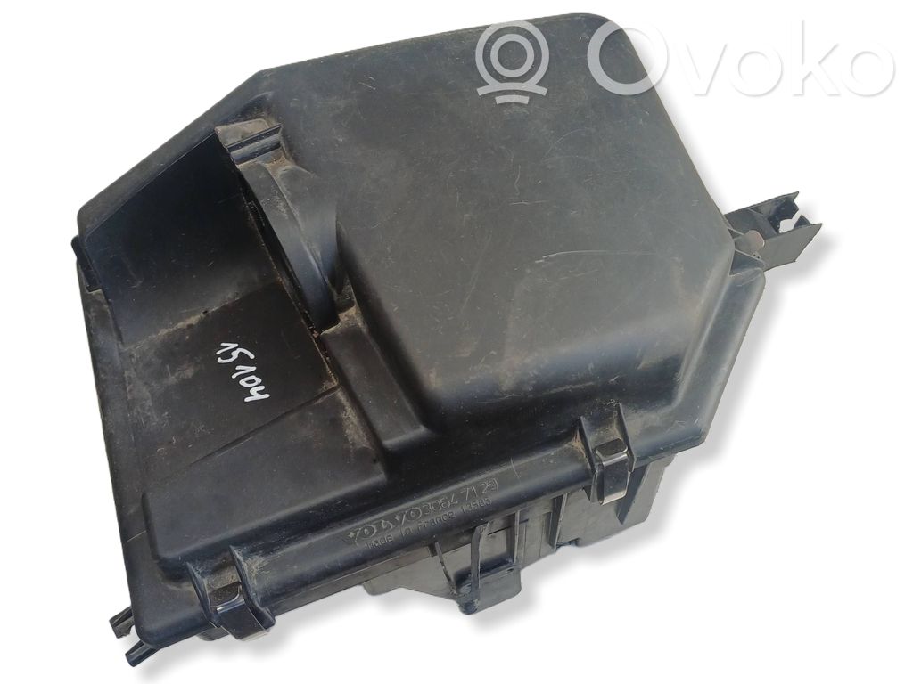 Volvo XC90 Air filter box 