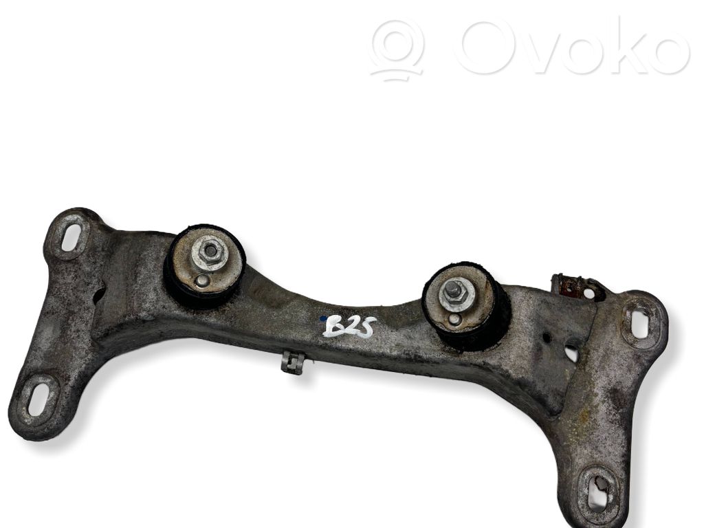 BMW 3 E92 E93 Gearbox mounting bracket 