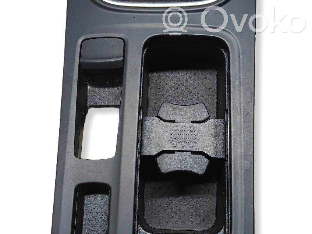 Renault Megane IV Other center console (tunnel) element 
