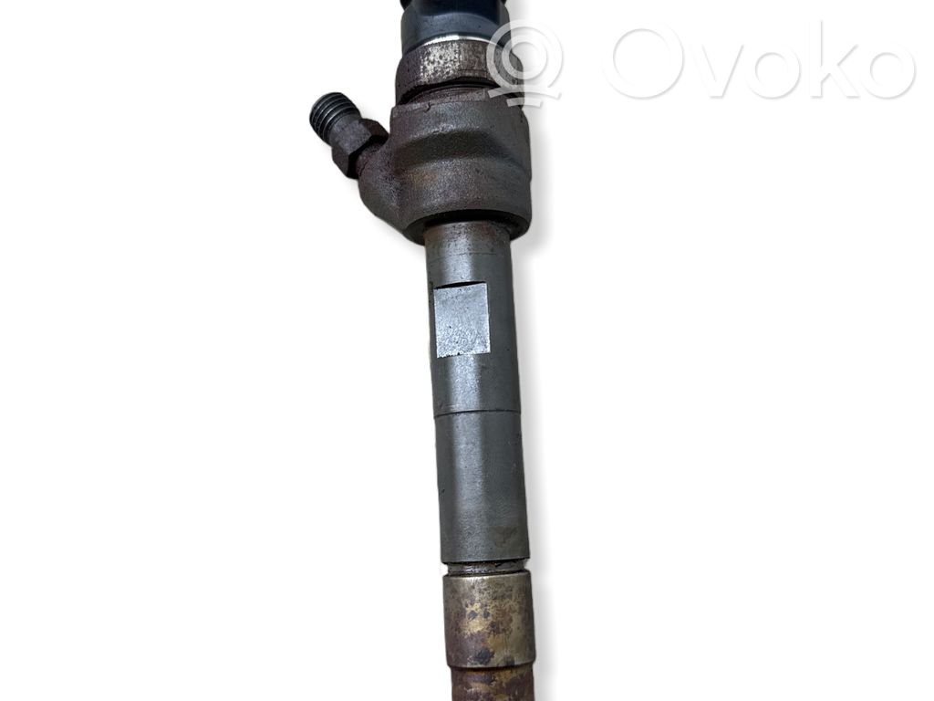 Inyector de combustible   779844606,51927