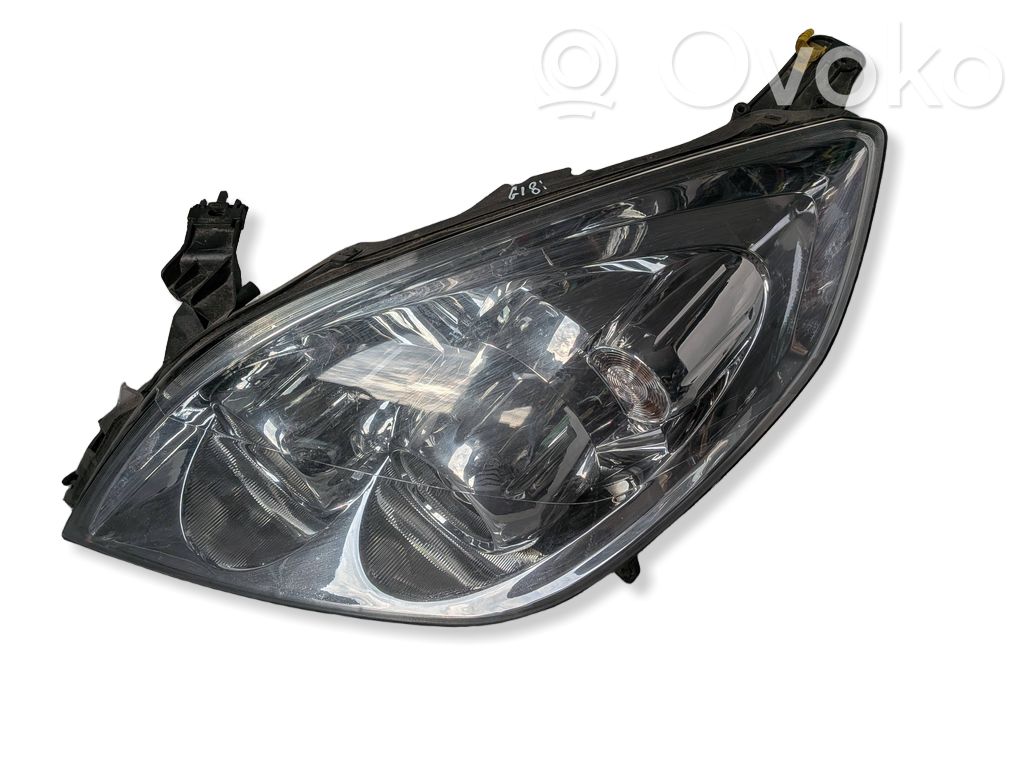 Opel Vectra C Lampa przednia 