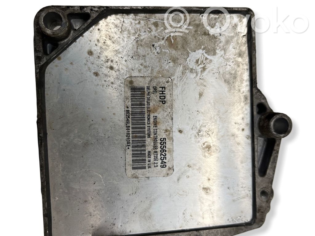 Opel Zafira B Engine control unit/module 