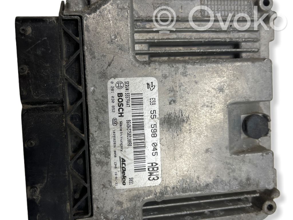Opel Astra J Engine control unit/module 