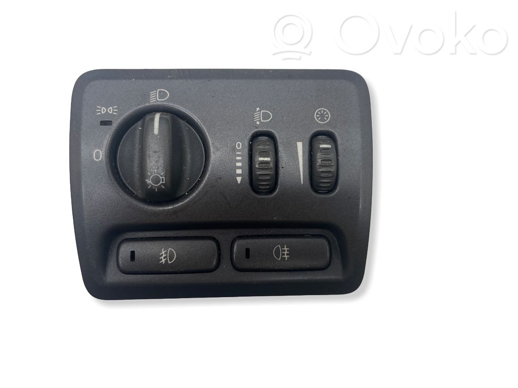 Light switch   9459986,7923,18060042