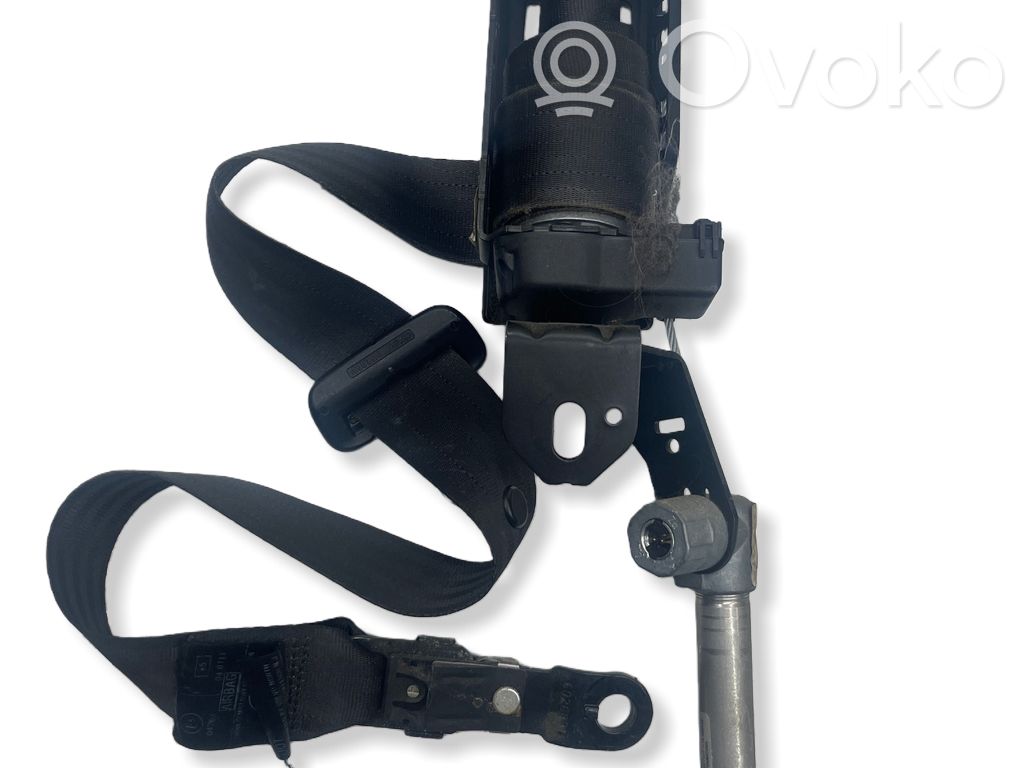 Volvo V70 Front seatbelt 