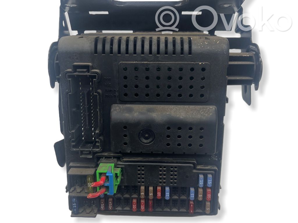 Volvo V70 Fuse module 