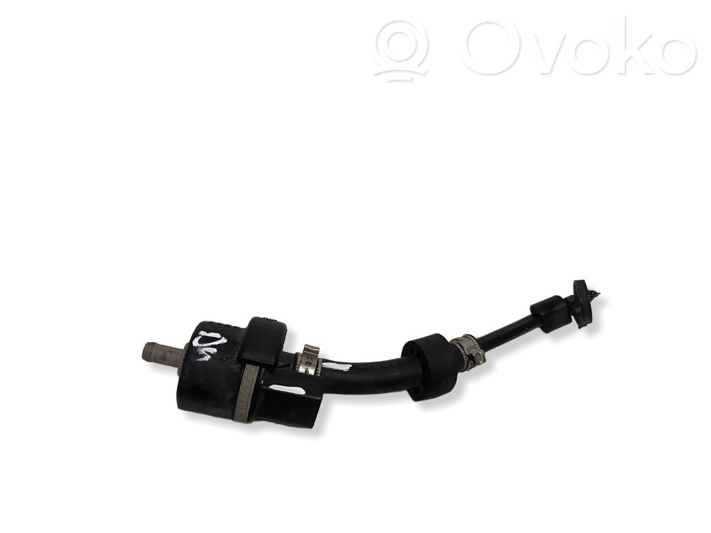 Audi A4 S4 B6 8E 8H Supapă vacuum 