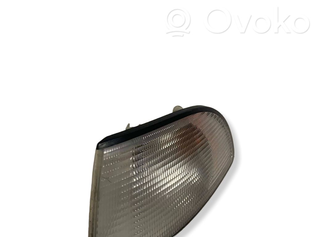 Audi A4 S4 B5 8D Frontblinker 