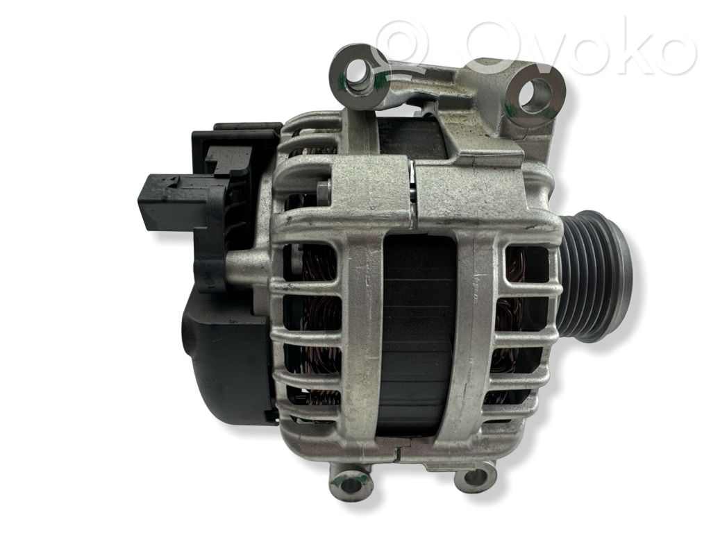 Volkswagen Golf VIII Ģenerators 