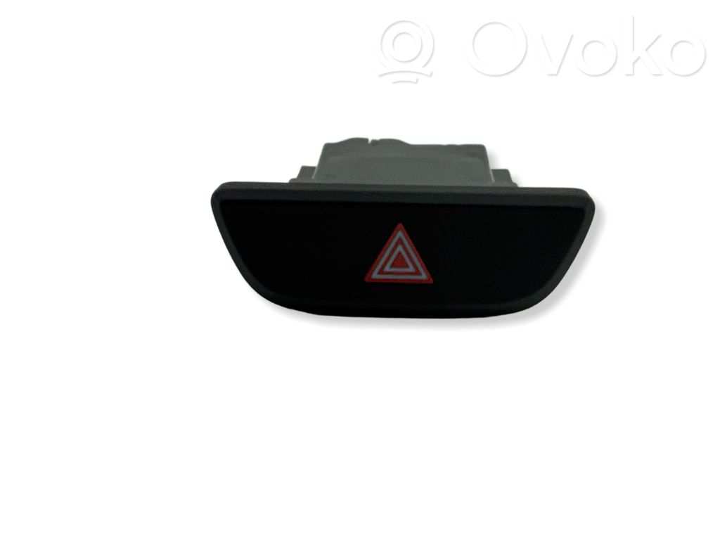 Toyota Yaris XP210 Interruttore luci di emergenza 