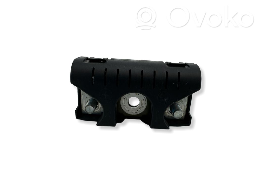 Audi TT TTS Mk2 Antenas pastiprinātājs 