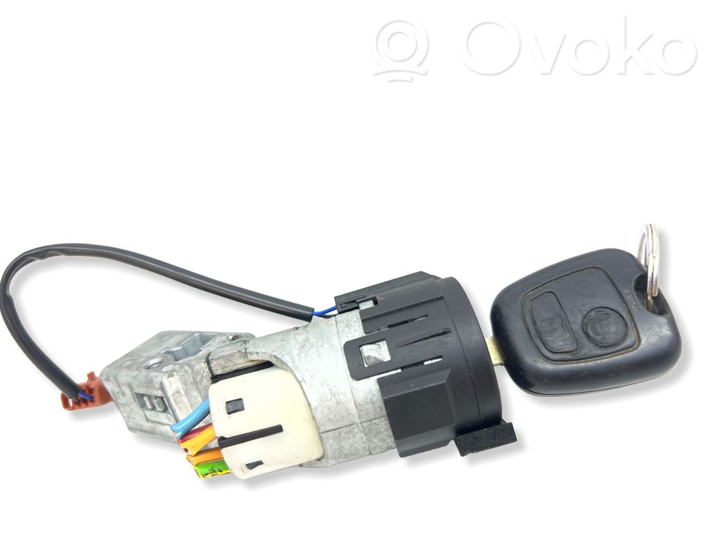Citroen C3 Užvedimo spynelė 