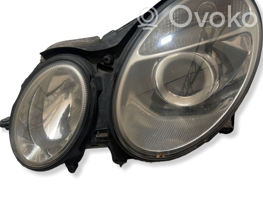 Mercedes-Benz E W211 Lampa przednia 