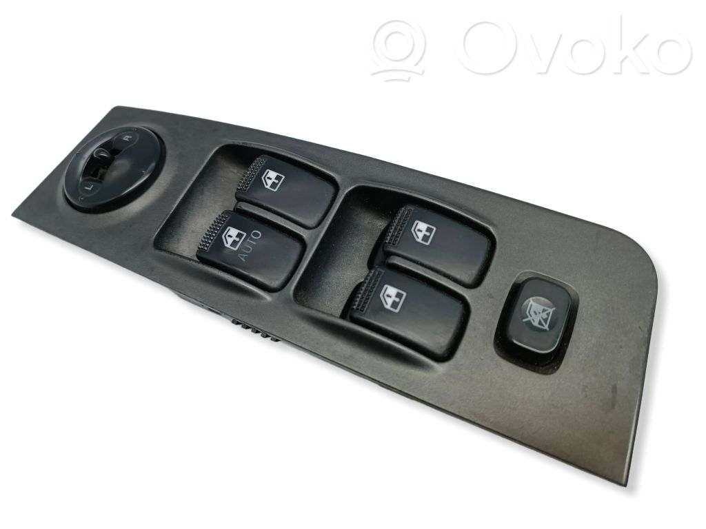 Hyundai Matrix Electric window control switch 