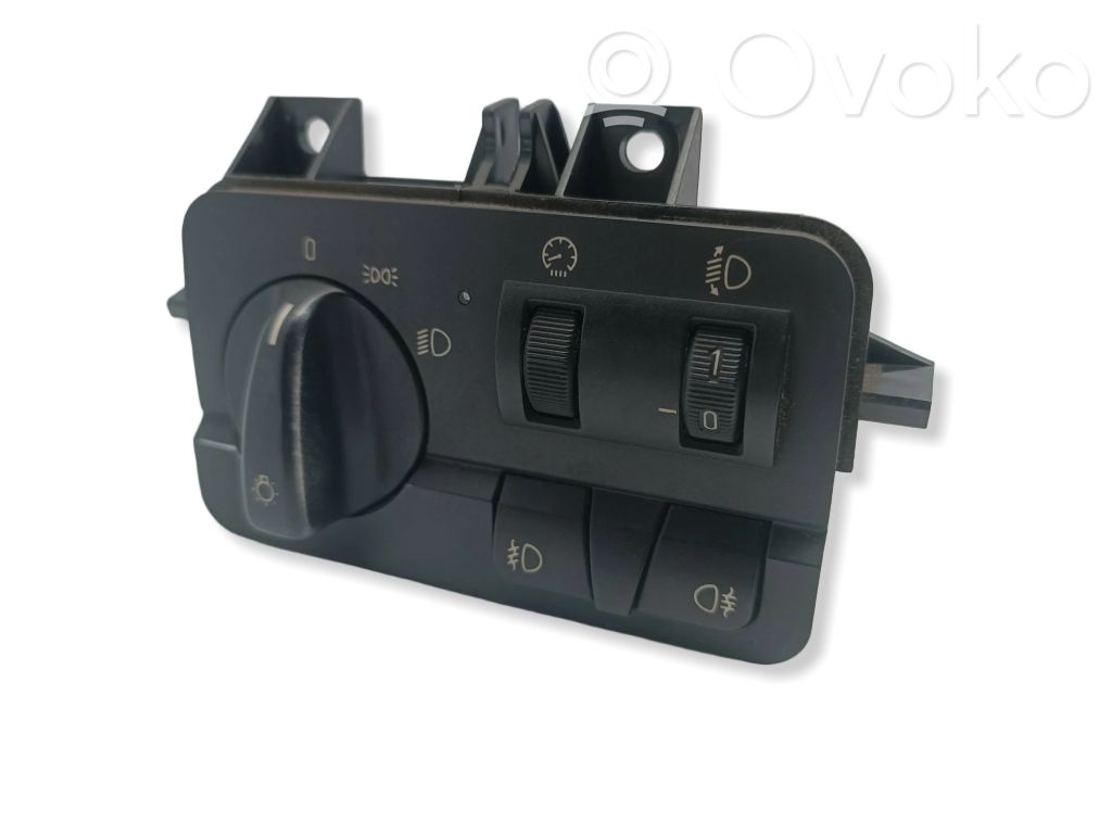 Light switch   6907947,61316907947