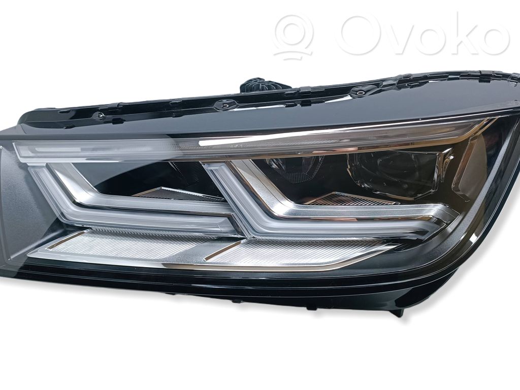 Audi Q5 SQ5 FY Lampa przednia 