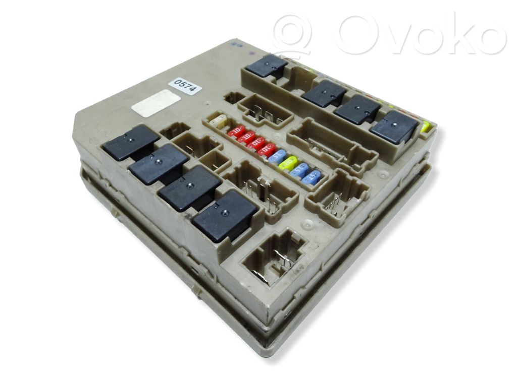 Renault Clio III Fuse module 