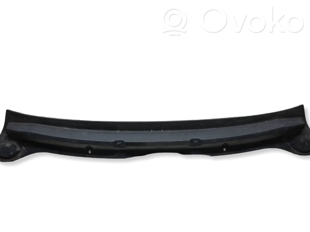 Opel Astra J Wiper trim 